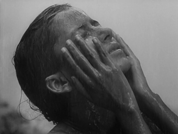 pather panchali - durga in rain